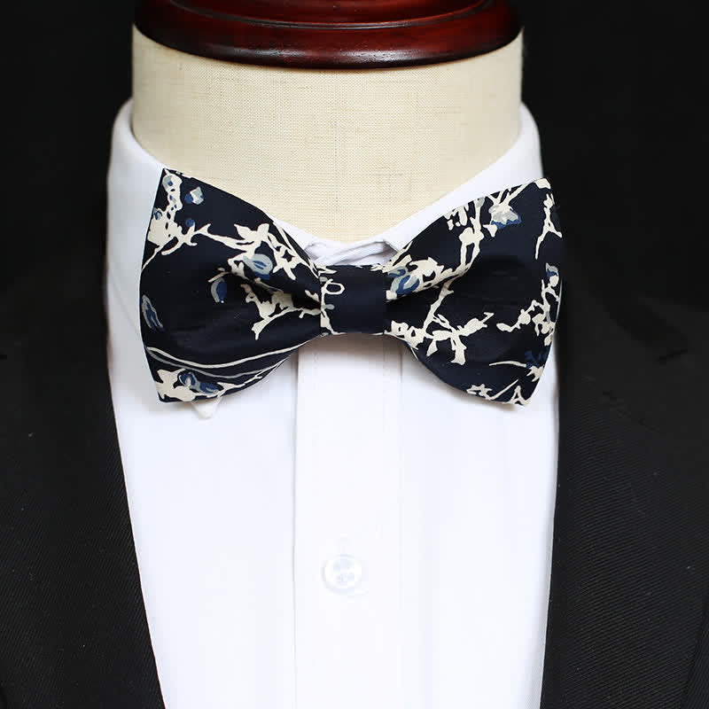 Papillon da uomo con graffiti blu navy e bianco - image 1