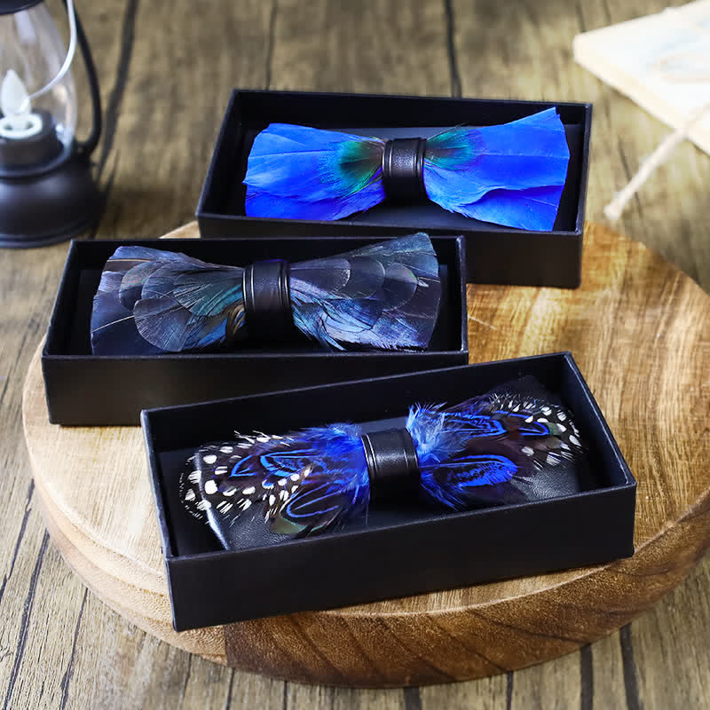 Collezione di cravatte a farfalla con piume di pavone blu - image 2
