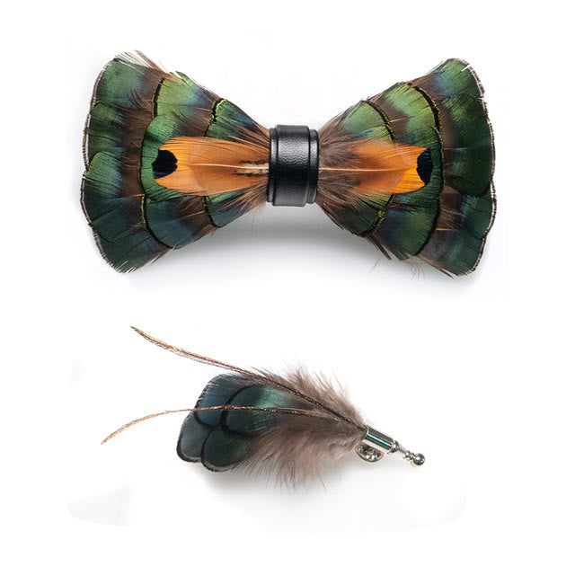 Papillon con piume color verde smeraldo e oro per bambini con spilla da bavero - image 3