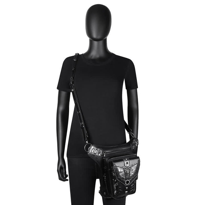 Borsa da gamba con catena Steampunk e decorazione a borchie con teschio - image 11