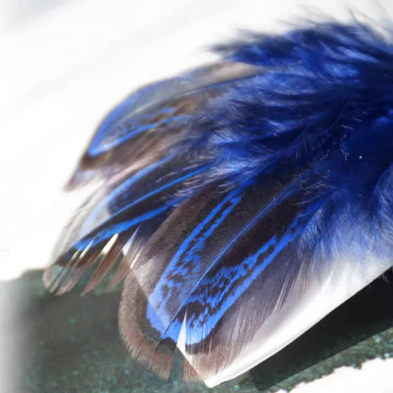 Papillon con piume di uccello blu navy e bianco puro - image 4