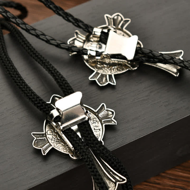 Collana con ciondolo a croce moderna, cravatta Bolo