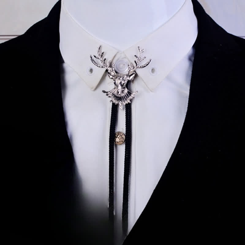 Cravatta Bolo con ciondolo a forma di testa di cervo, realizzata artigianalmente e con delicatezza - image 1