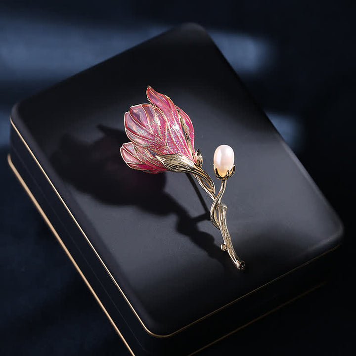 Spilla da donna a forma di fiore di magnolia in smalto - image 4