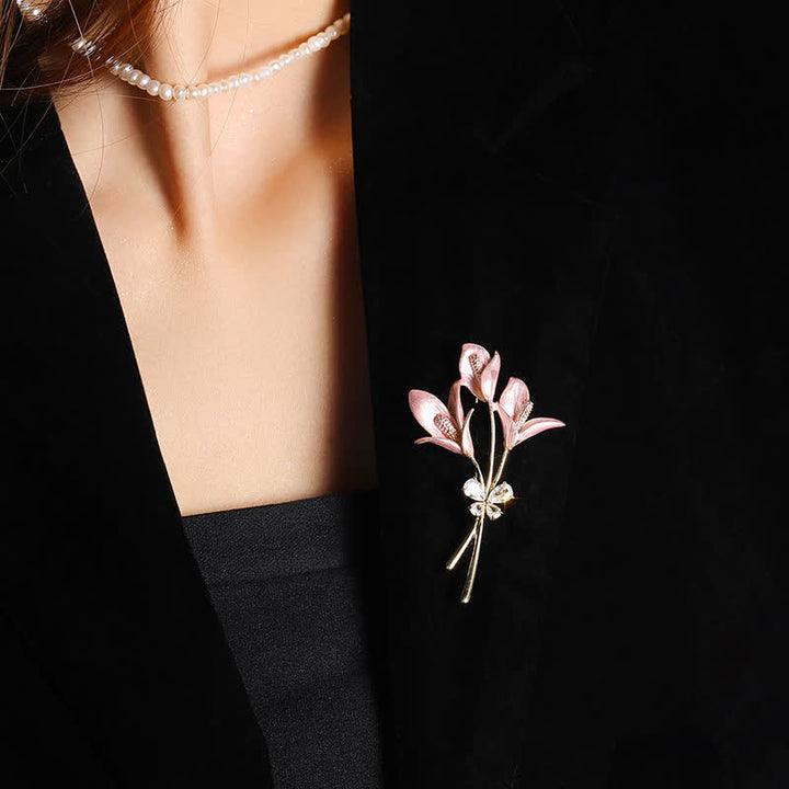 Spilla da donna con fiore di giglio rosa e zircone smaltato - image 2