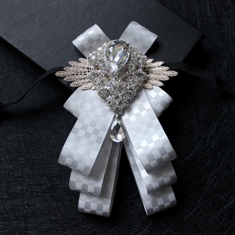Cravatta a farfalla con nastro pendente in strass di cristallo retrò - Controllo grigio - image 14