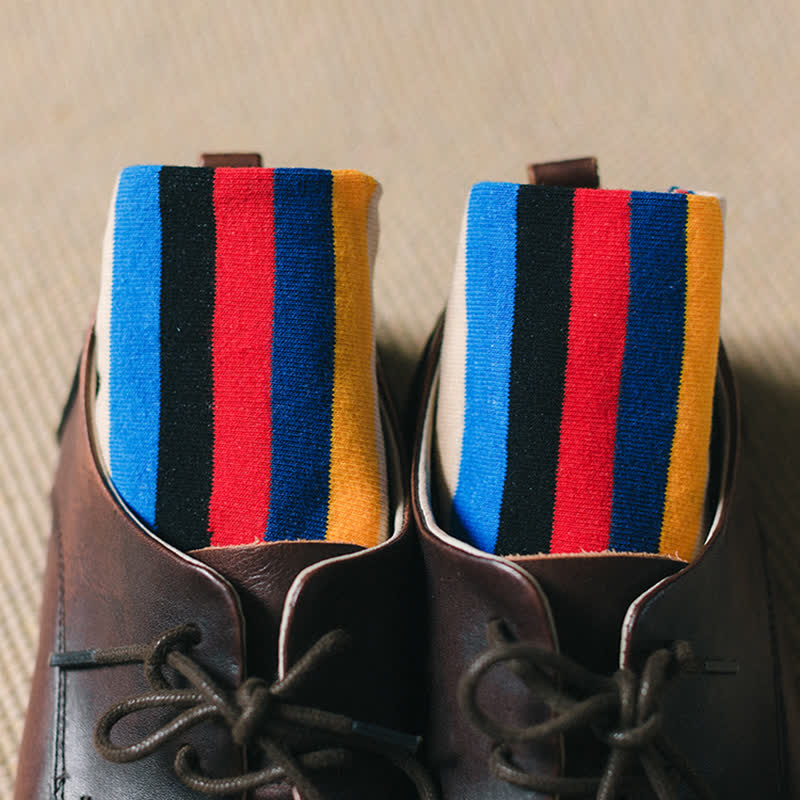 Calzini da uomo con design classico a righe colorate - image 2