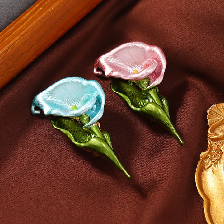 Spilla elegante da donna con fiore di garofano smaltato - image 1