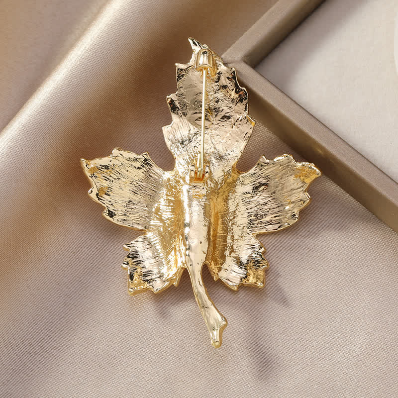 Spilla da donna con foglia d'acero in perle finte - image 2