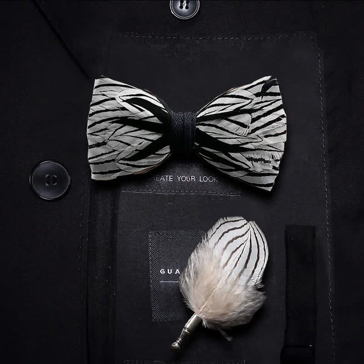 Papillon con piume a strisce zebrate bianche e nere per bambini con spilla da bavero - Ragazzo - image 0
