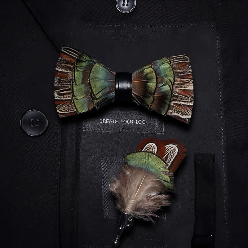 Papillon retrò con piume marrone e verde foresta per bambini con spilla da bavero - Ragazzo - image 0