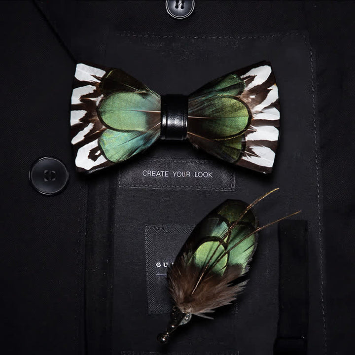 Papillon con piume bianche e verde foresta per bambini con spilla da bavero - Ragazzo - image 0