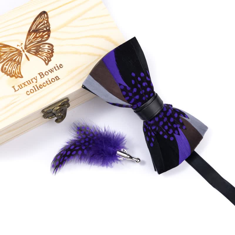 Elegante papillon con piume viola e spilla da bavero - Stile n. 2 - image 2