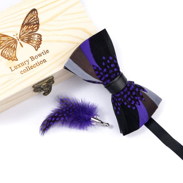 Elegante papillon con piume viola e spilla da bavero - Stile n. 2 - image 2