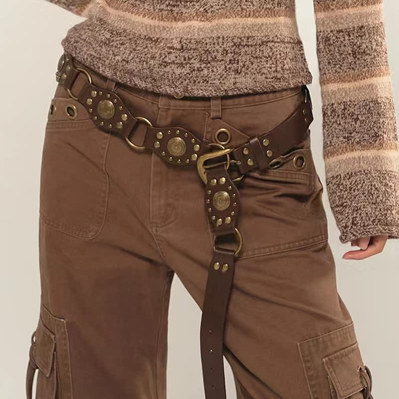 Cintura in pelle con borchie Concho traforate da donna, senza tempo - image 0