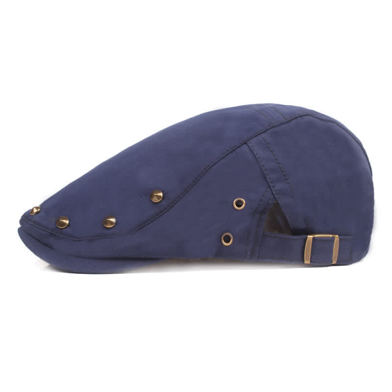Cappello da giornalaio con borchie e rivetti punk alla moda - image 1
