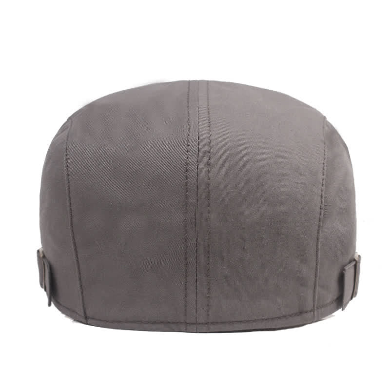 Cappello da giornalaio con borchie e rivetti punk alla moda - image 9