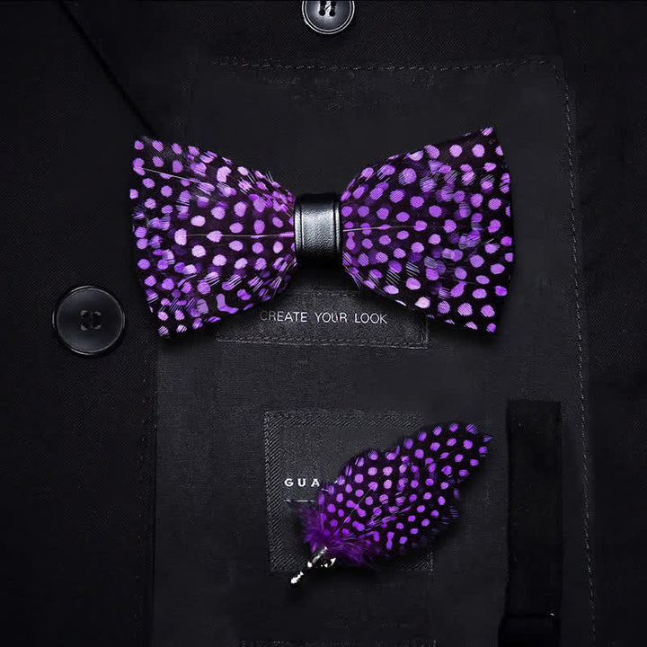 Cravatta a farfalla con piume a pois bianchi DarkViolet con spilla da bavero - Ragazzo - image 4