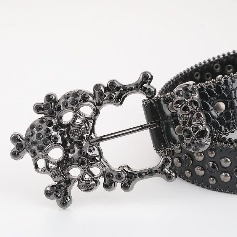 Cintura in pelle con borchie mini teschio e strass - image 5