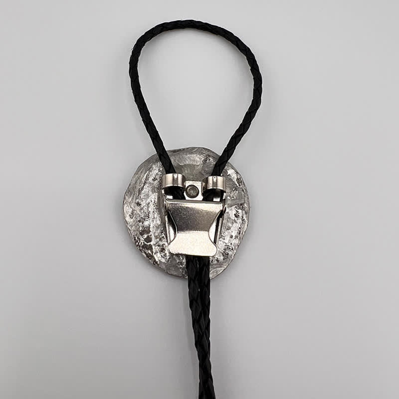 Cravatta Bolo con ciondolo in argento corvo nero - image 3