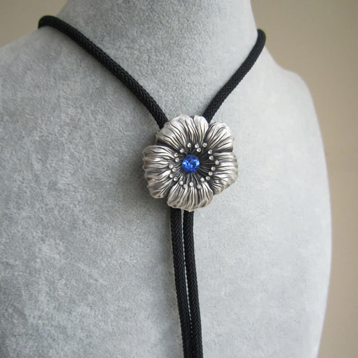 Cravatta Bolo a forma di fiore con strass di cristallo finto blu - image 1