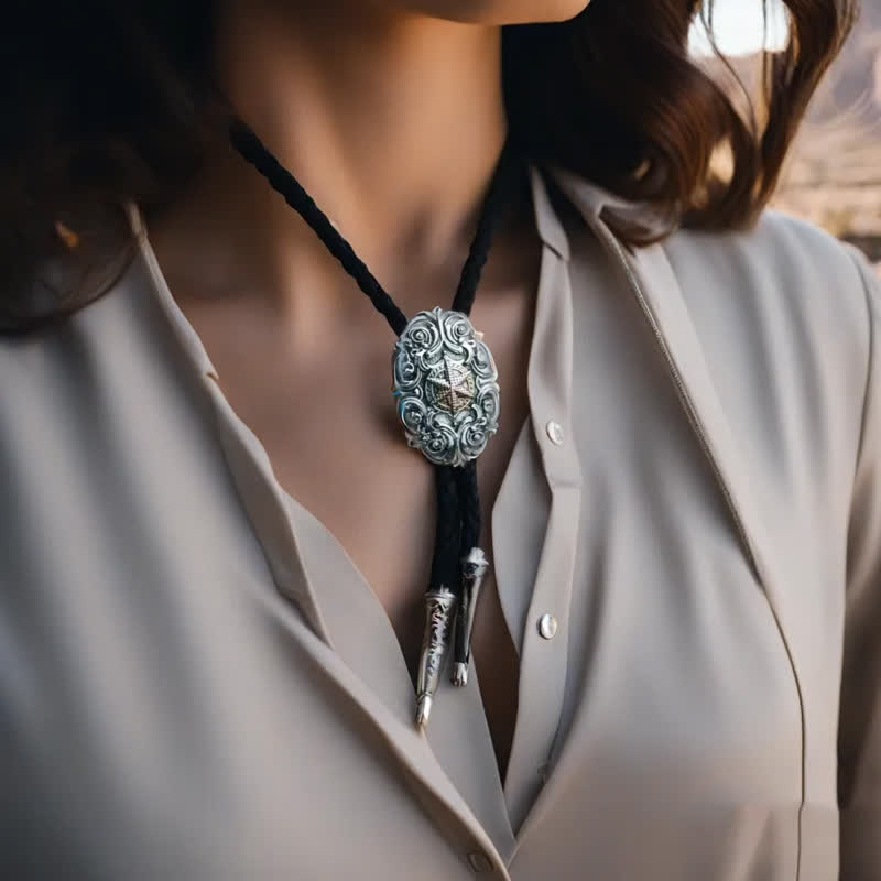 Cravatta Bolo con intaglio della stella d'argento del Texas occidentale - image 1