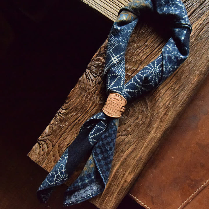 Sciarpa quadrata patchwork blu con fibbia in pelle - Blu scuro - Stile n. 1 - image 10