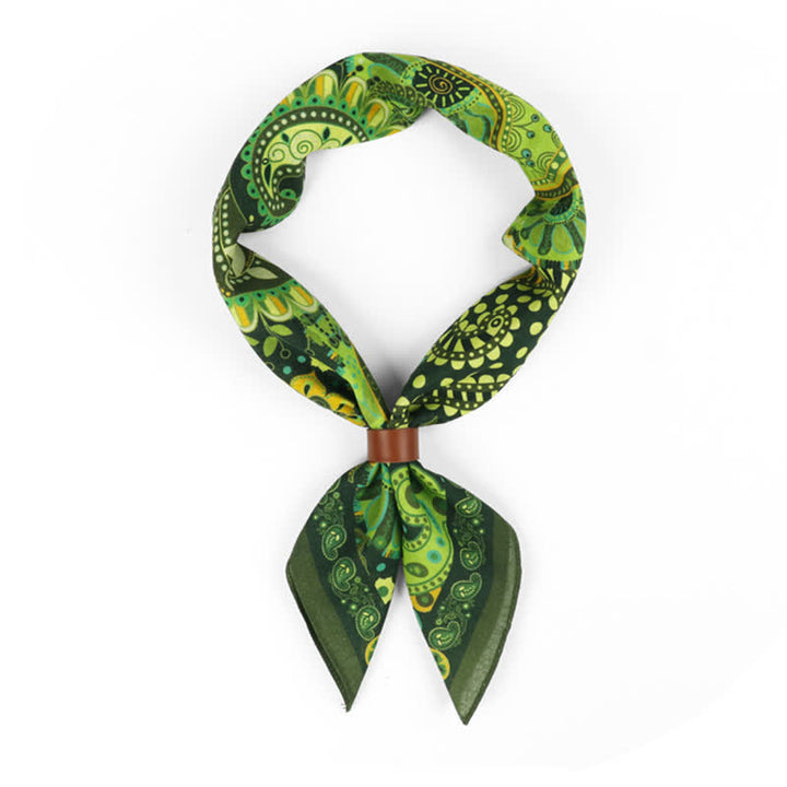 Fantastica sciarpa quadrata Paisley verde con fibbia per sciarpa - image 0