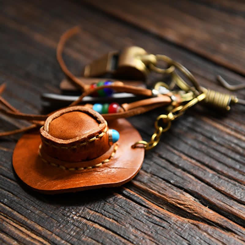 Mini cappello da cowboy in pelle portachiavi fatto a mano - image 3