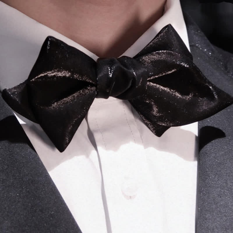 Papillon da uomo a forma di barba giocosa, nero lucido - Nero - image 0