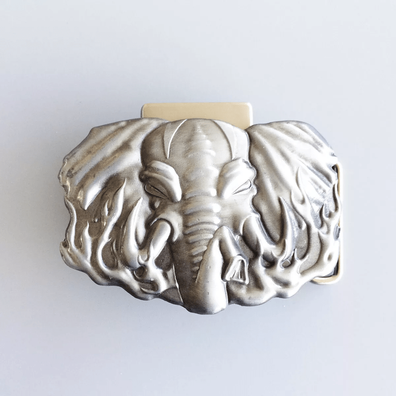 Cintura in pelle di elefante fai da te in argento con accendino nascosto - image 1