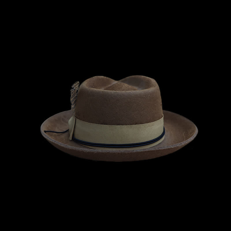 Cappello da cowboy in feltro con decorazione di piume invecchiate color cammello - image 3