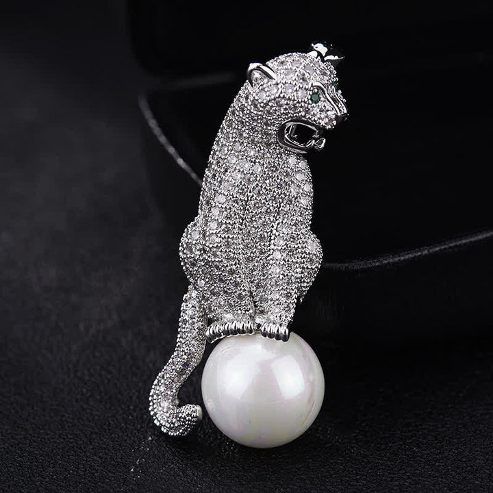 Spilla decorativa unisex con perle finte e zirconi lucidi leopardati - Argento - image 0