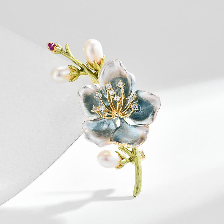 Spilla da donna con fiore di magnolia in smalto blu e perle finte - image 4