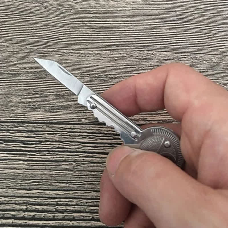 Portachiavi a forma di chiave con mini coltello pieghevole compatto - image 4