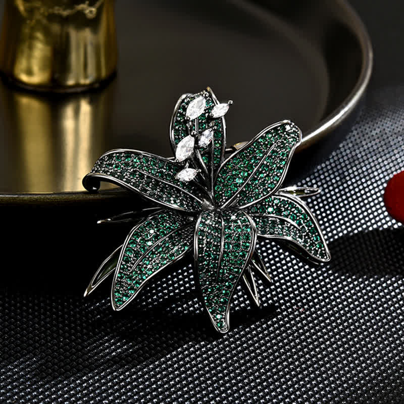 Spilla da donna con intarsi in zirconi di cristallo e giglio verde scuro - Verde scuro - image 0
