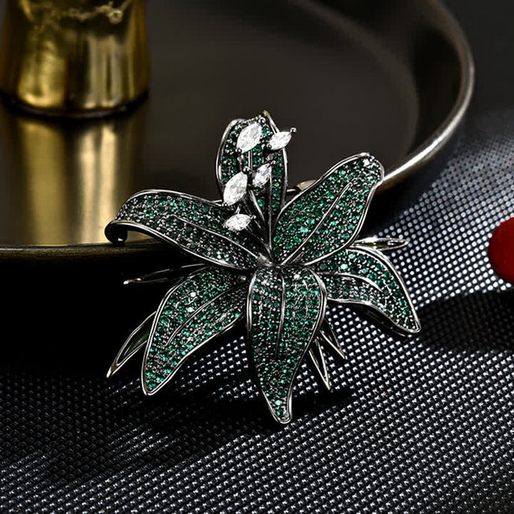 Spilla da donna con intarsi in zirconi di cristallo e giglio verde scuro - Verde scuro - image 0