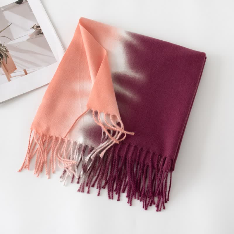 Sciarpa unisex in finto cashmere con frange colorate sfumate - Rosa e rosso vino - image 21