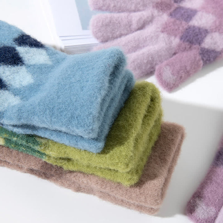 Guanti in maglia di peluche caldo con motivo a rombi colorati - image 10
