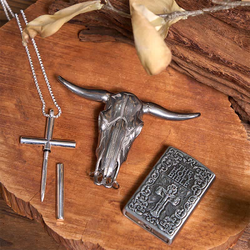 Set di collana con ciondolo a forma di croce e toro Longhorn, accendino della Sacra Bibbia - image 2