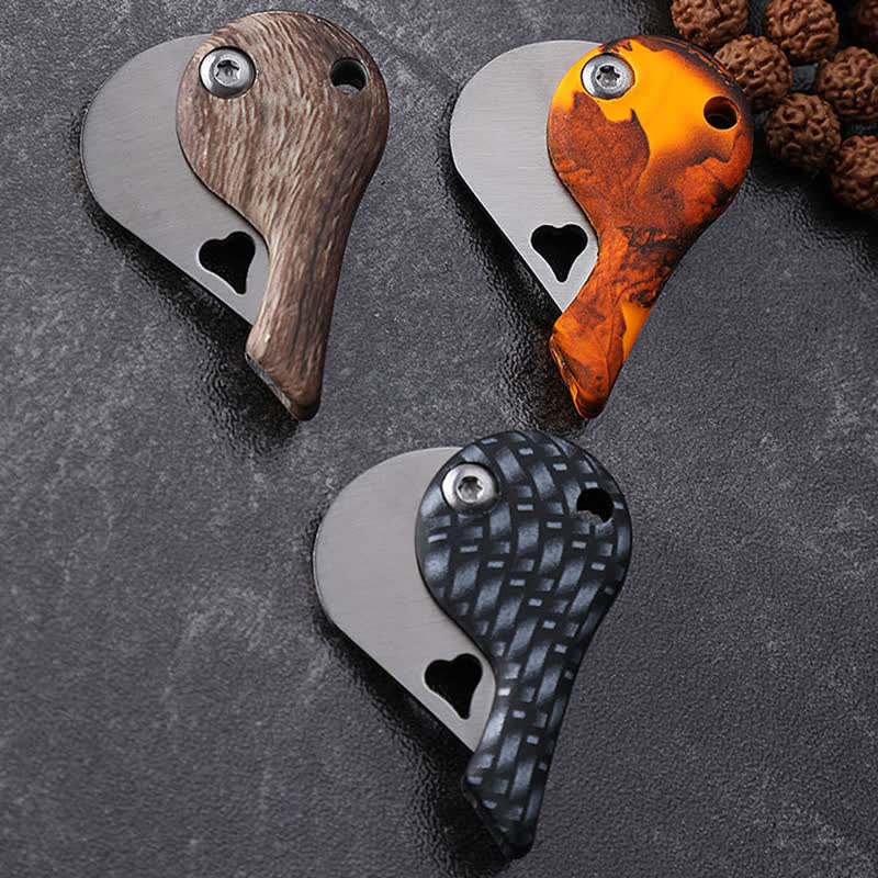Portachiavi con coltello tascabile pieghevole a forma di cuore con lama cava - image 3