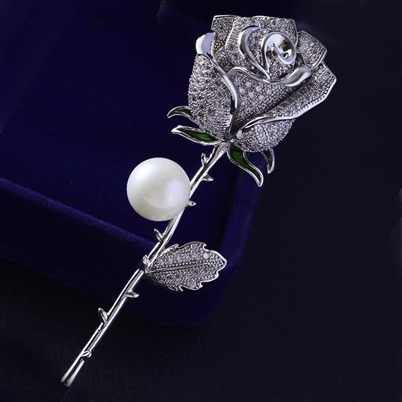 Spilla elegante da donna con perle finte a forma di fiore di rosa - image 1