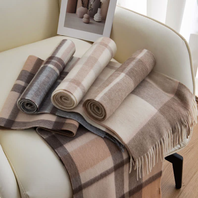 Sciarpa unisex in cashmere a quadri con blocchi di colore - image 1