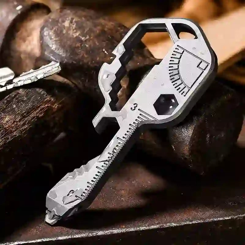 Mini Utility 11 in 1 Portachiavi con utensili comuni a forma di chiave - image 9