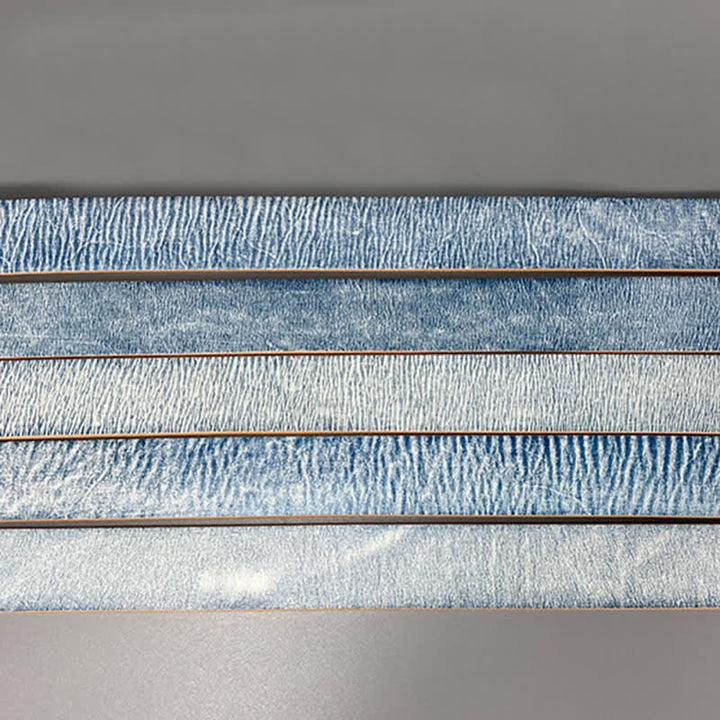 Cintura in pelle retrò con rivetti blu argento e bianco vecchio - image 9