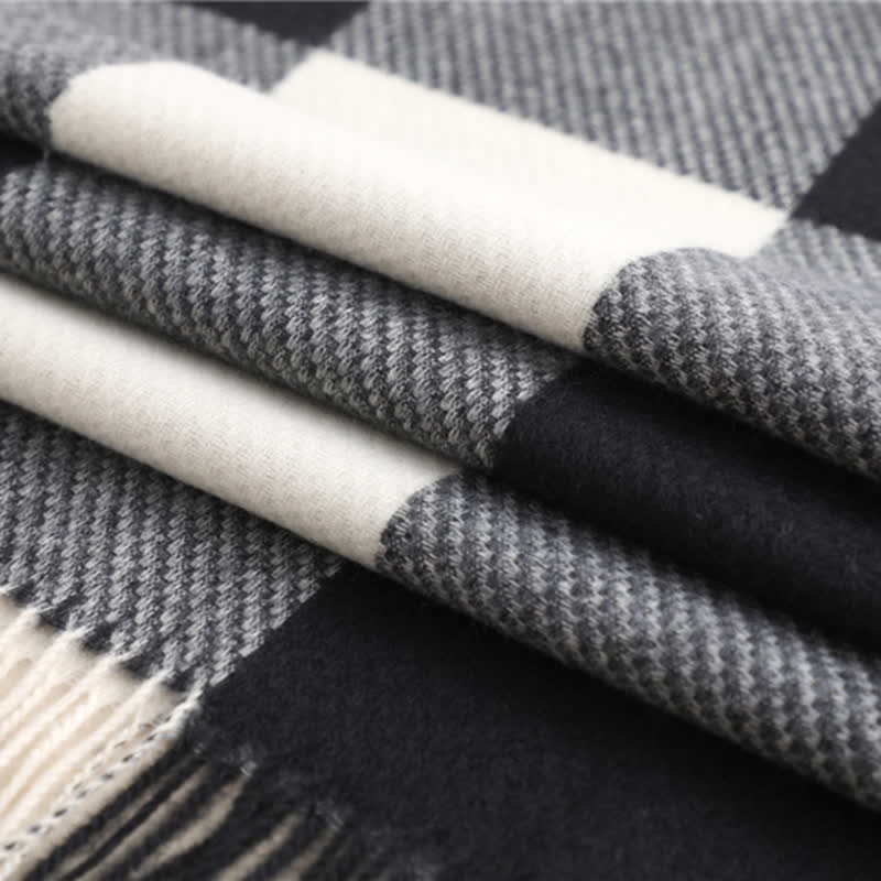 Sciarpa invernale calda a righe con frange unisex - image 6