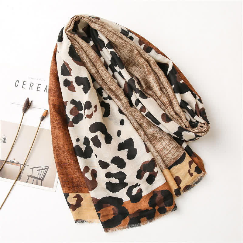 Sciarpa sottile grande con stampa leopardata da donna - image 16