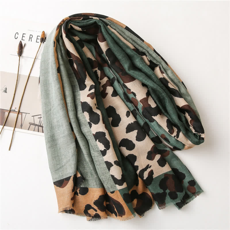 Sciarpa sottile grande con stampa leopardata da donna - image 1
