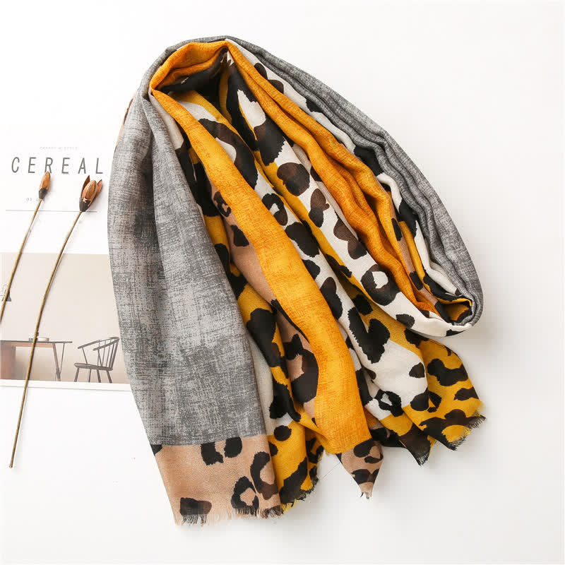 Sciarpa sottile grande con stampa leopardata da donna - image 12