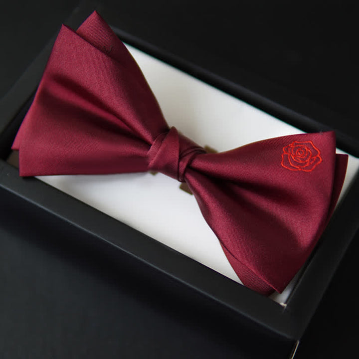 Papillon con fazzoletto ricamato con rosa bugundy da uomo - image 4
